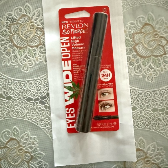 Revlon So Fierce Lot4 Eyes Wide Open Lifted High Volume Mascara 101 Blackest bla - Picture 4 of 4